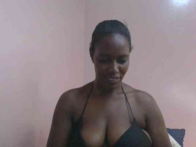 cute-africanah webcam