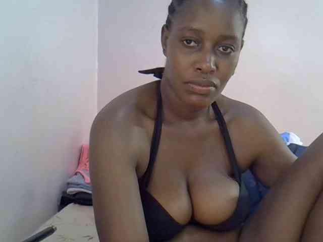 cute-africanah webcam