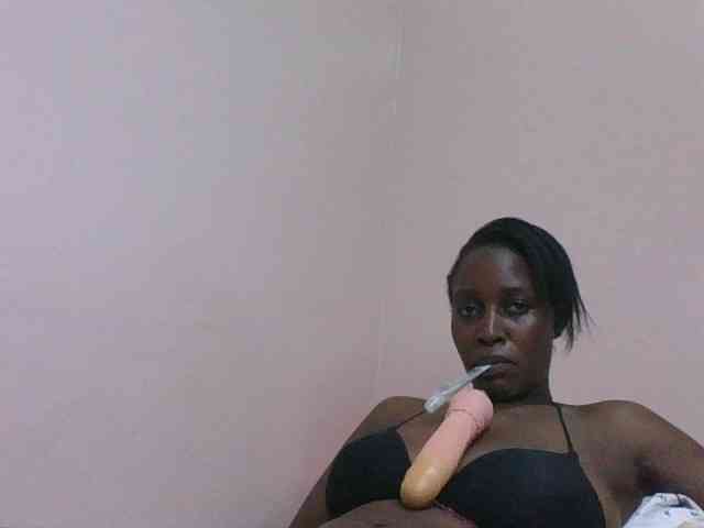 cute-africanah webcam