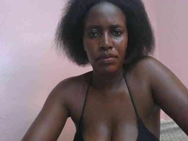 cute-africanah webcam