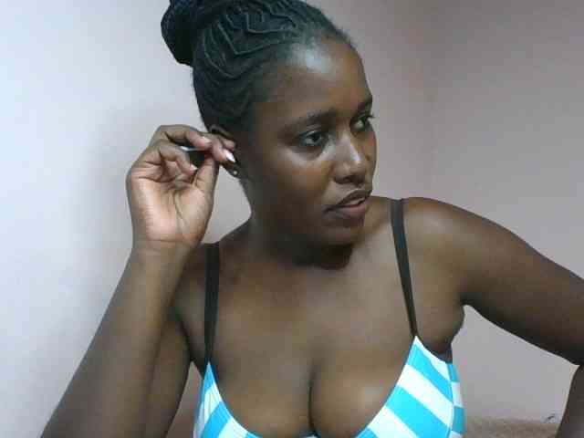 cute-africanah webcam