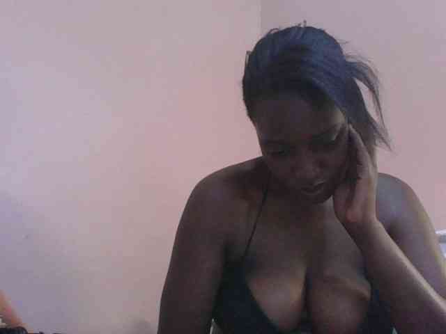 cute-africanah webcam