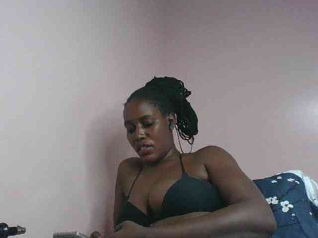 cute-africanah webcam