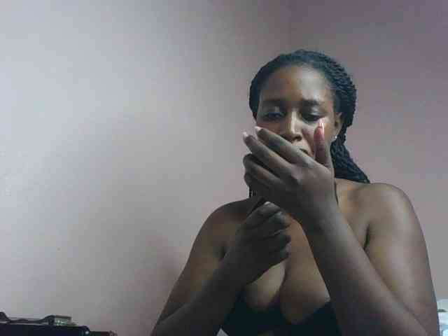 cute-africanah Live Webcam on BongaCams
