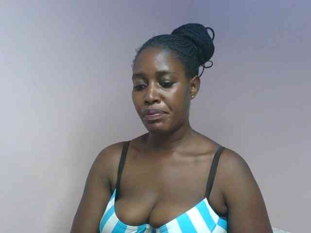cute-africanah webcam