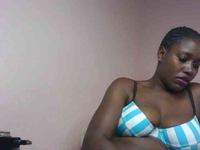 cute-africanah webcam