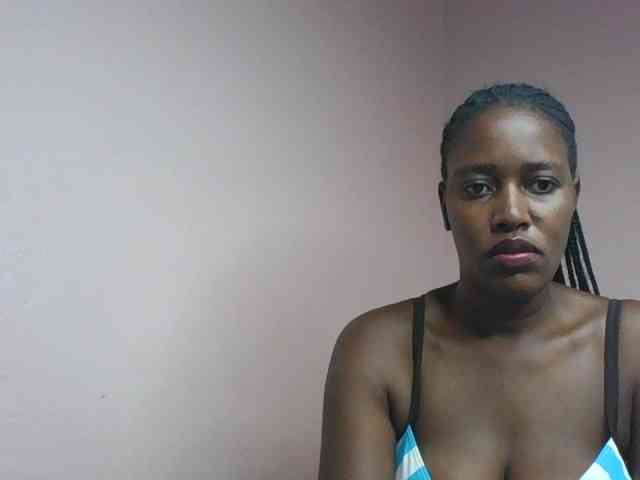cute-africanah webcam