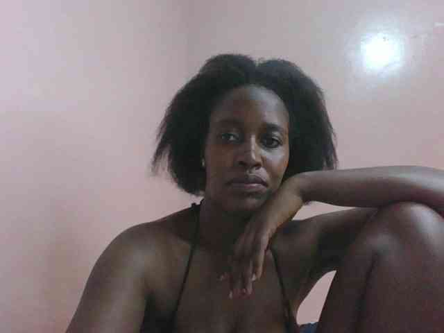 cute-africanah webcam