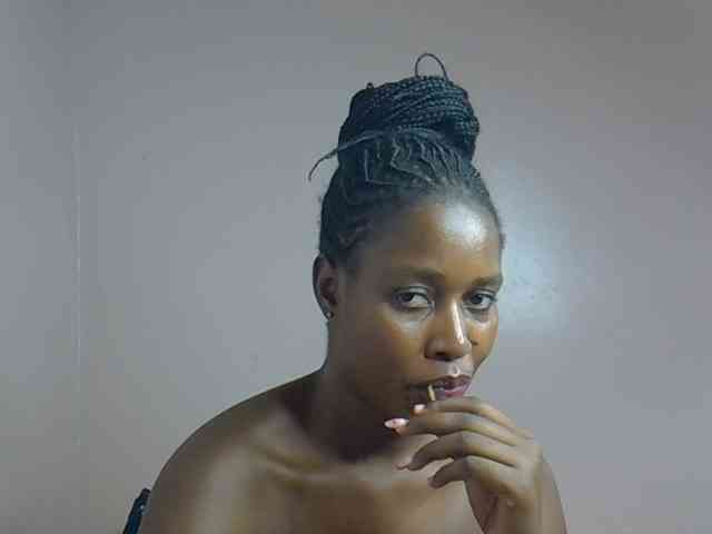 cute-africanah webcam