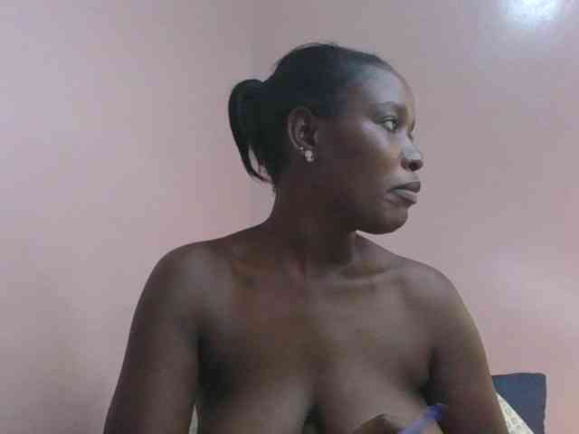cute-africanah webcam