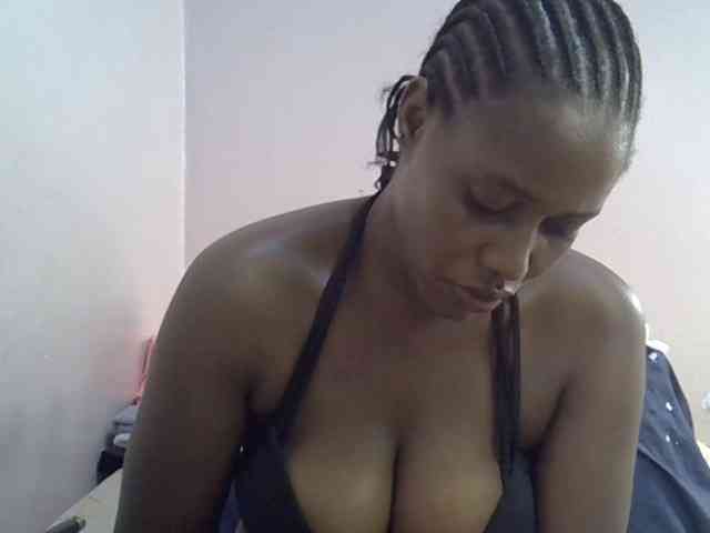 cute-africanah webcam