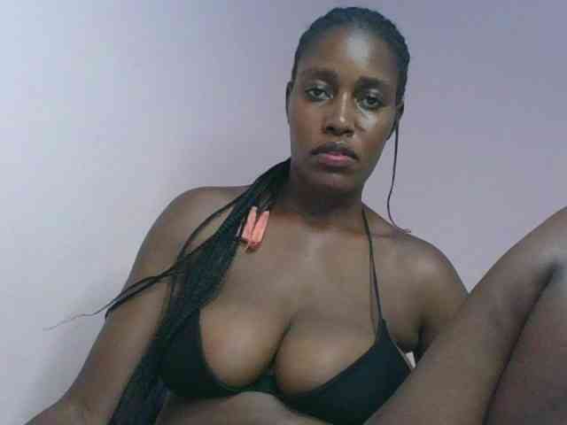 cute-africanah webcam