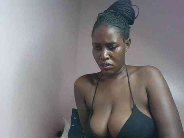 cute-africanah webcam