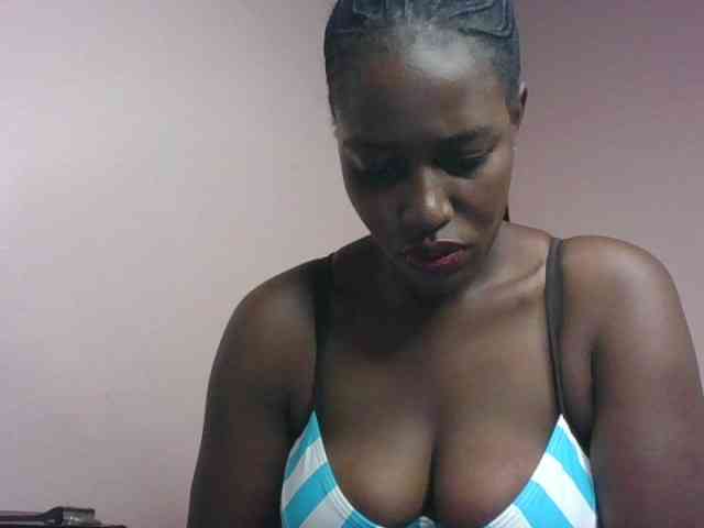 cute-africanah webcam
