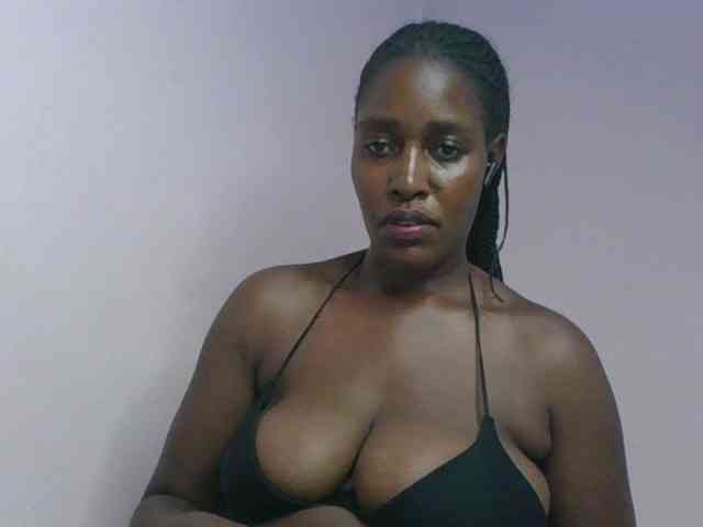 cute-africanah webcam