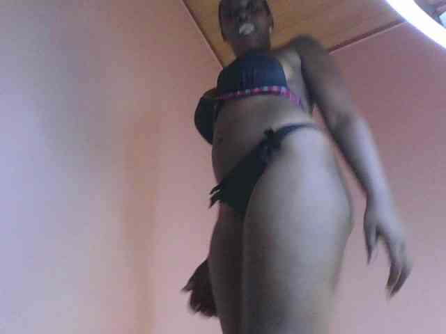 cute-africanah webcam