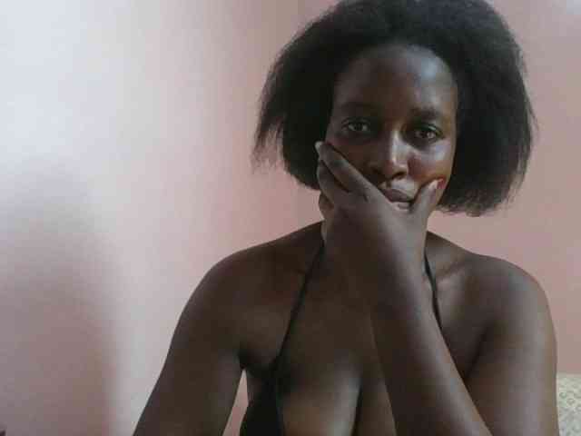 cute-africanah webcam