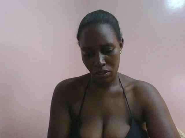 cute-africanah webcam