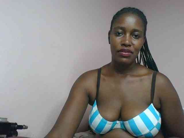 cute-africanah webcam