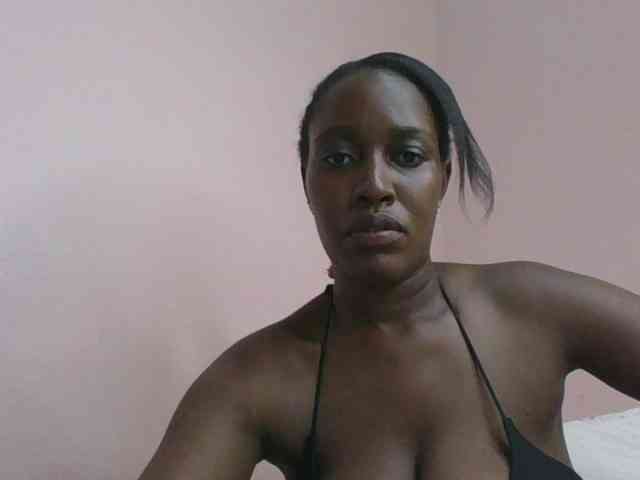cute-africanah webcam