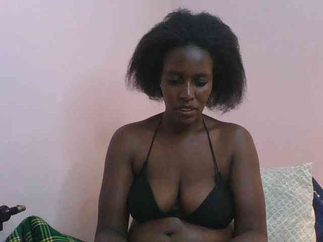 cute-africanah webcam