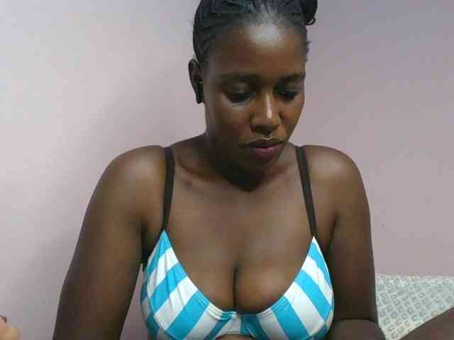 cute-africanah webcam