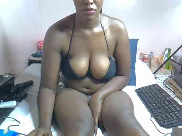 cute-africanah webcam