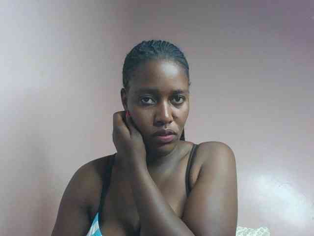 cute-africanah webcam