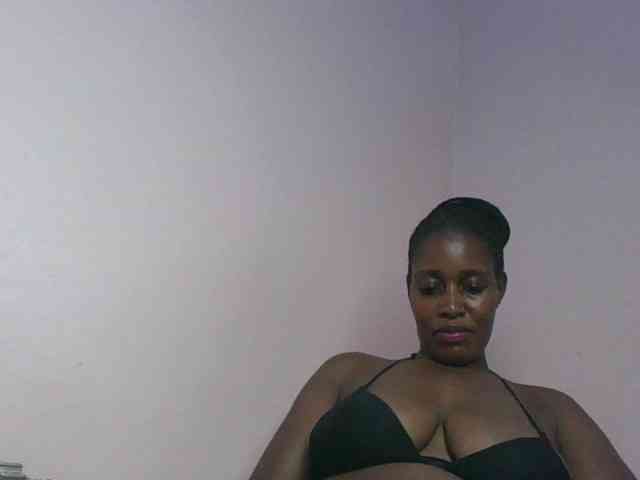 cute-africanah webcam