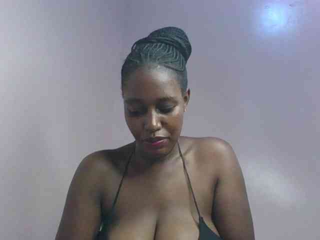 cute-africanah webcam