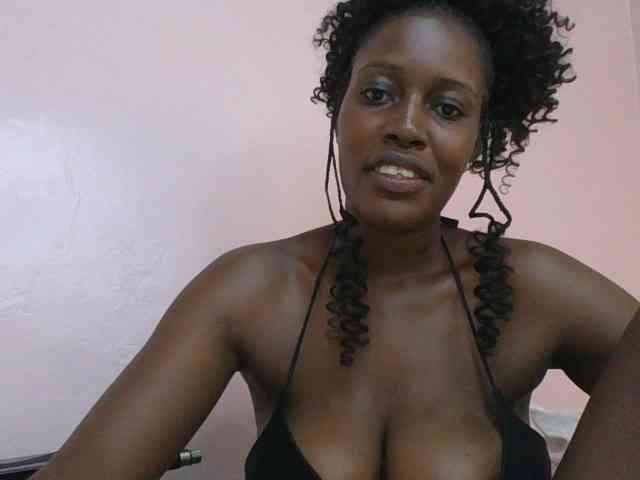 cute-africanah webcam