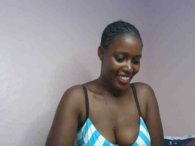 cute-africanah webcam