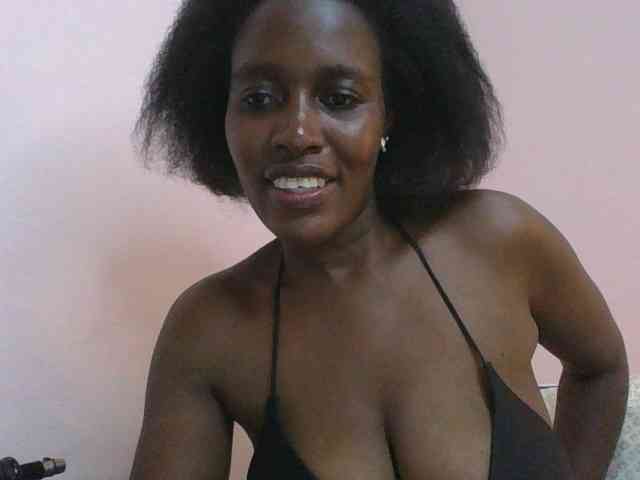 cute-africanah webcam