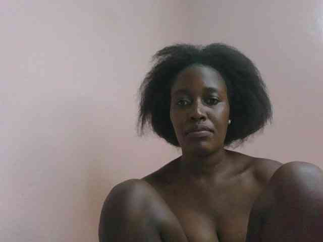 cute-africanah webcam