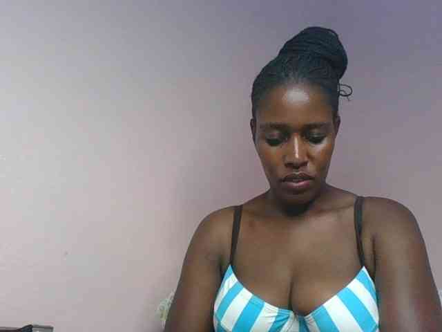 cute-africanah webcam