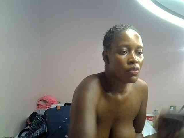 cute-africanah webcam