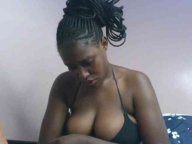cute-africanah webcam