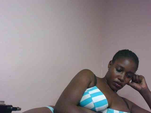 cute-africanah webcam