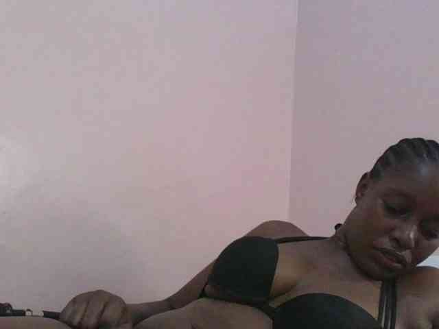 cute-africanah webcam