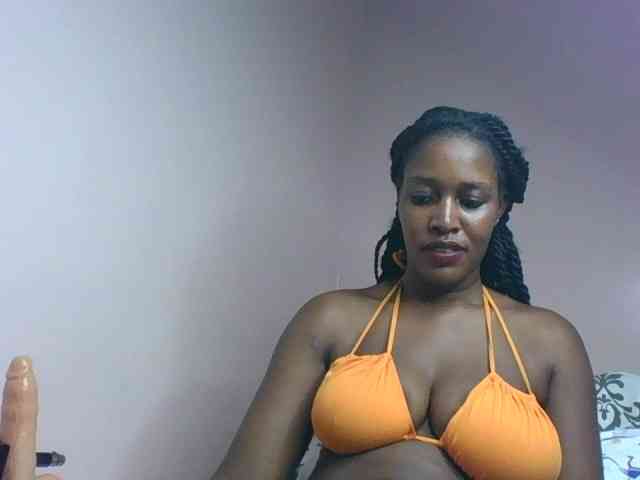 cute-africanah webcam