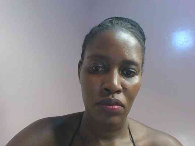 cute-africanah webcam