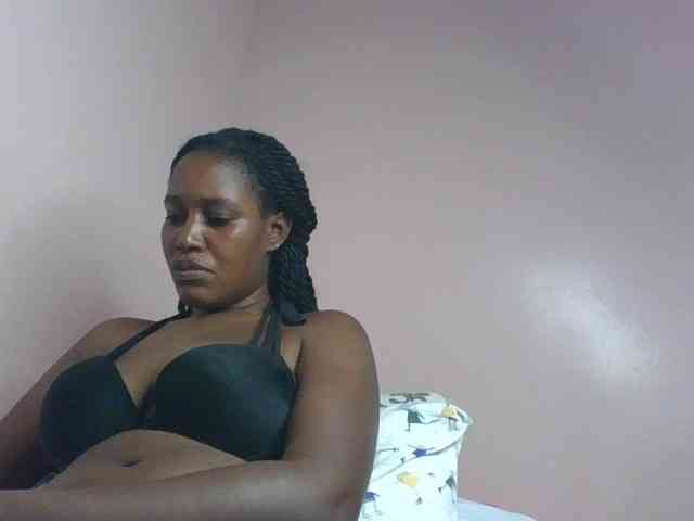 cute-africanah webcam