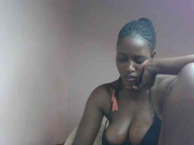 cute-africanah webcam