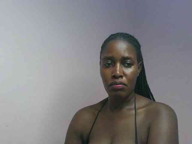 cute-africanah webcam