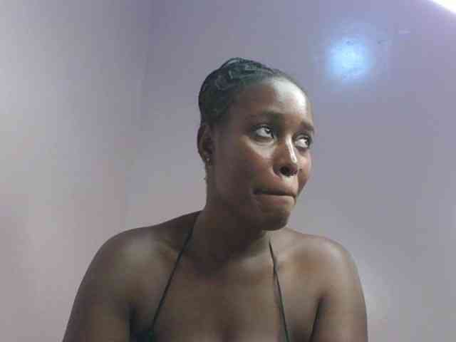 cute-africanah webcam