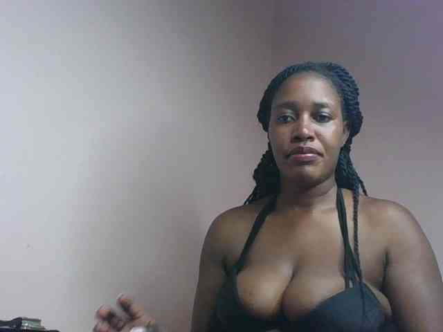 cute-africanah webcam