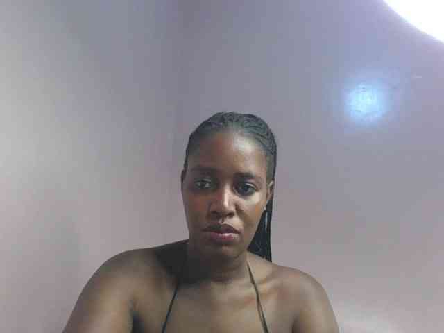 cute-africanah webcam