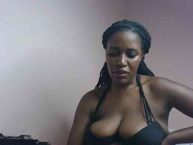 cute-africanah webcam