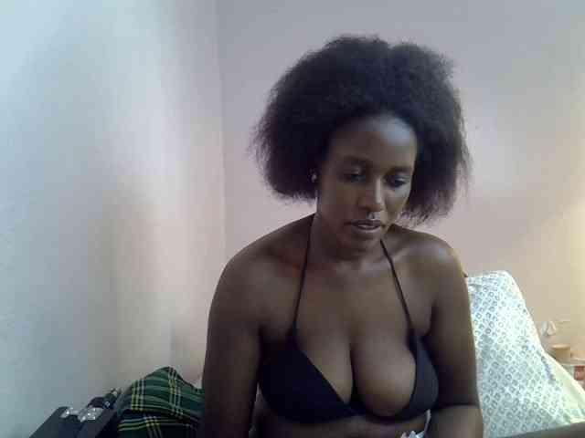 cute-africanah webcam