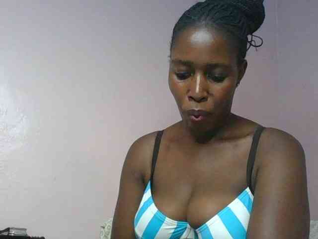 cute-africanah webcam